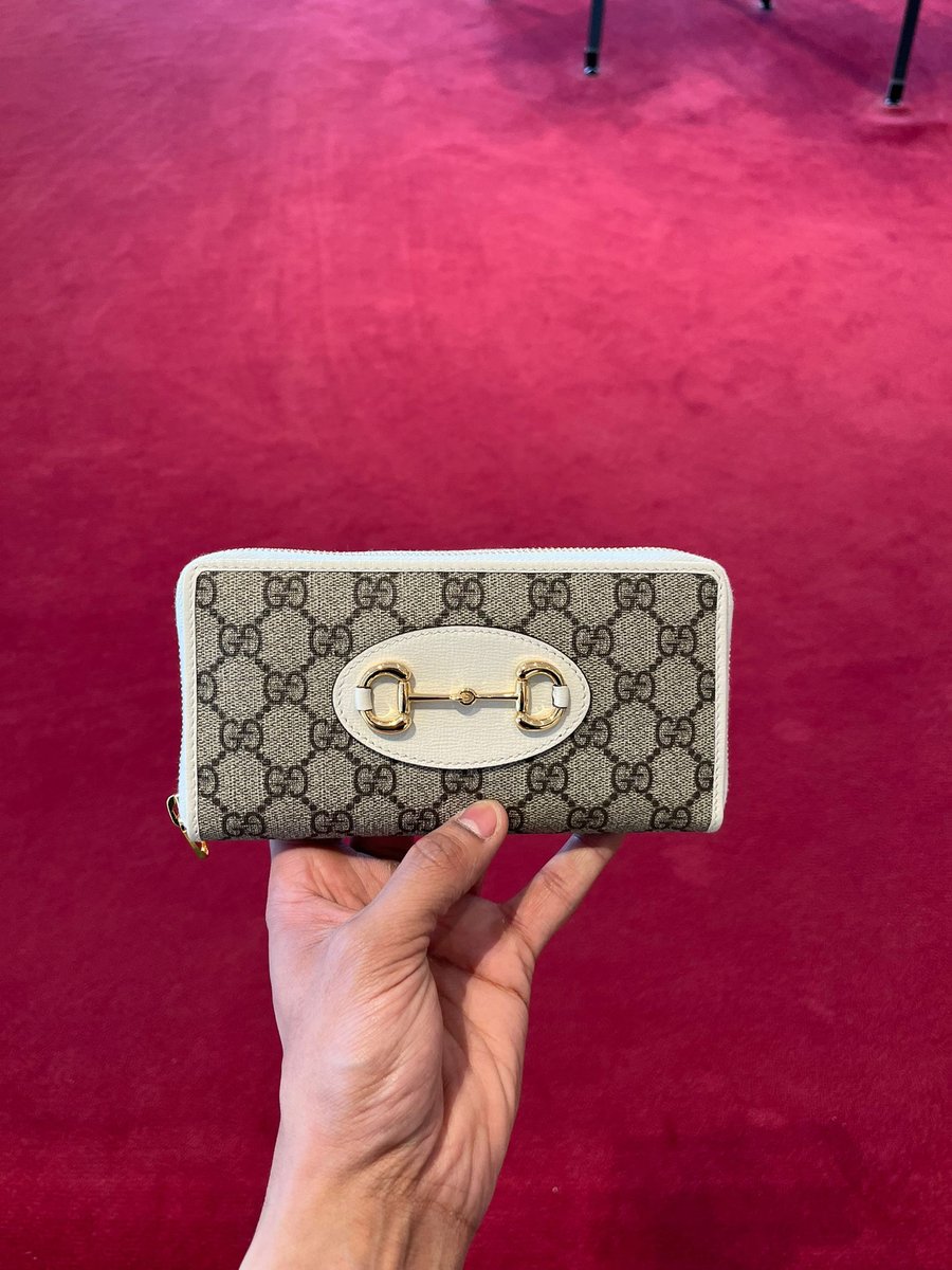 Womenβs Horsebit wallet